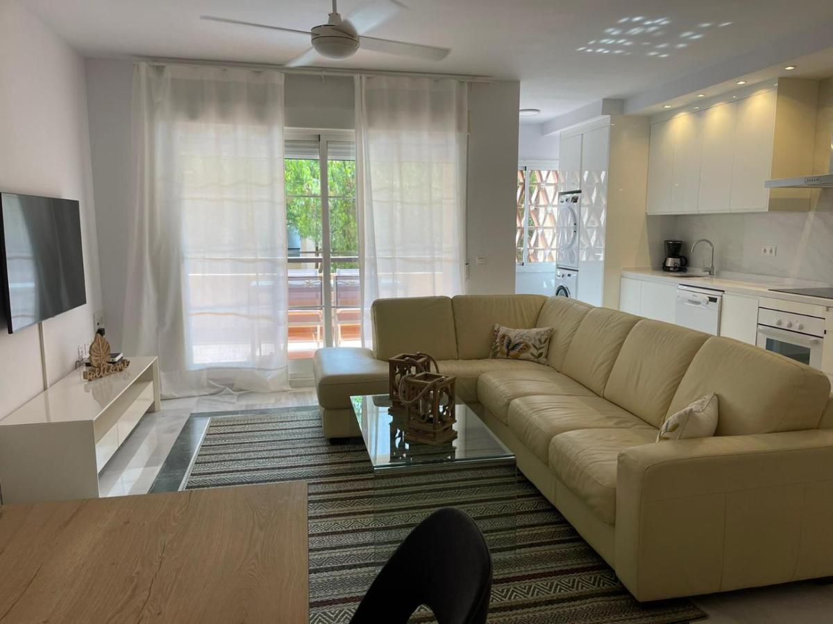Marbella Playa Residencial Con Piscina Appartement Buitenkant foto