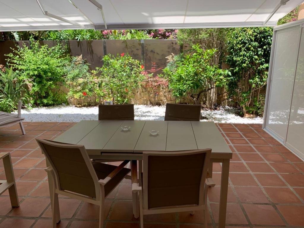 Marbella Playa Residencial Con Piscina Appartement Buitenkant foto