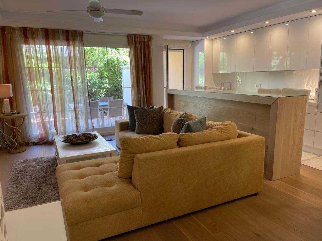 Marbella Playa Residencial Con Piscina Appartement Buitenkant foto