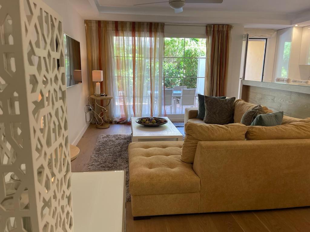 Marbella Playa Residencial Con Piscina Appartement Buitenkant foto
