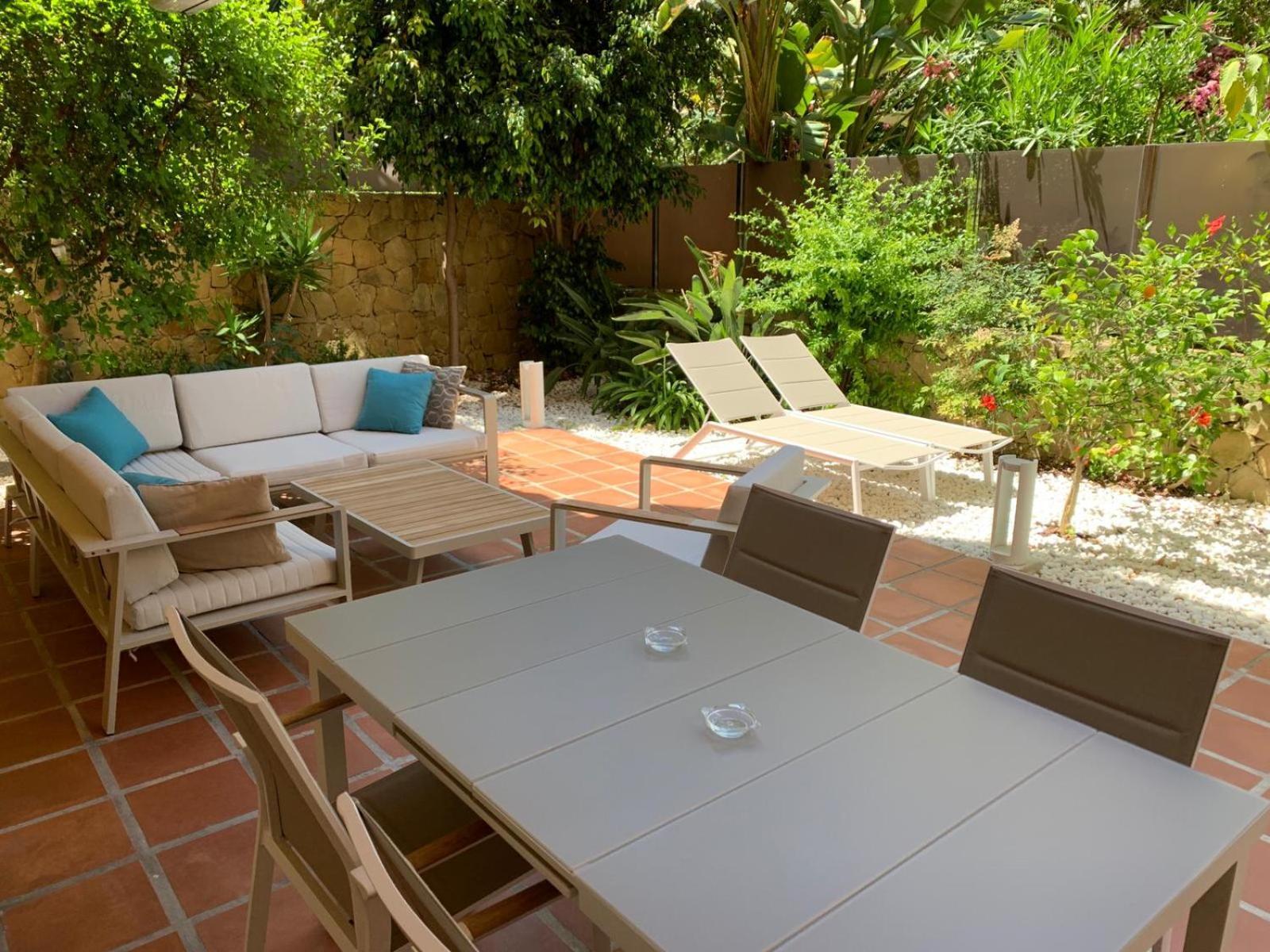 Marbella Playa Residencial Con Piscina Appartement Buitenkant foto